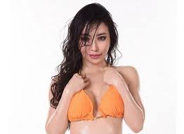 Natural Blonde Webcam Girls Discover the Allure Online